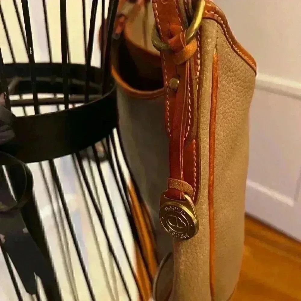 Vintage Dooney & Bourke Crescent Hobo-Taupe British Tan